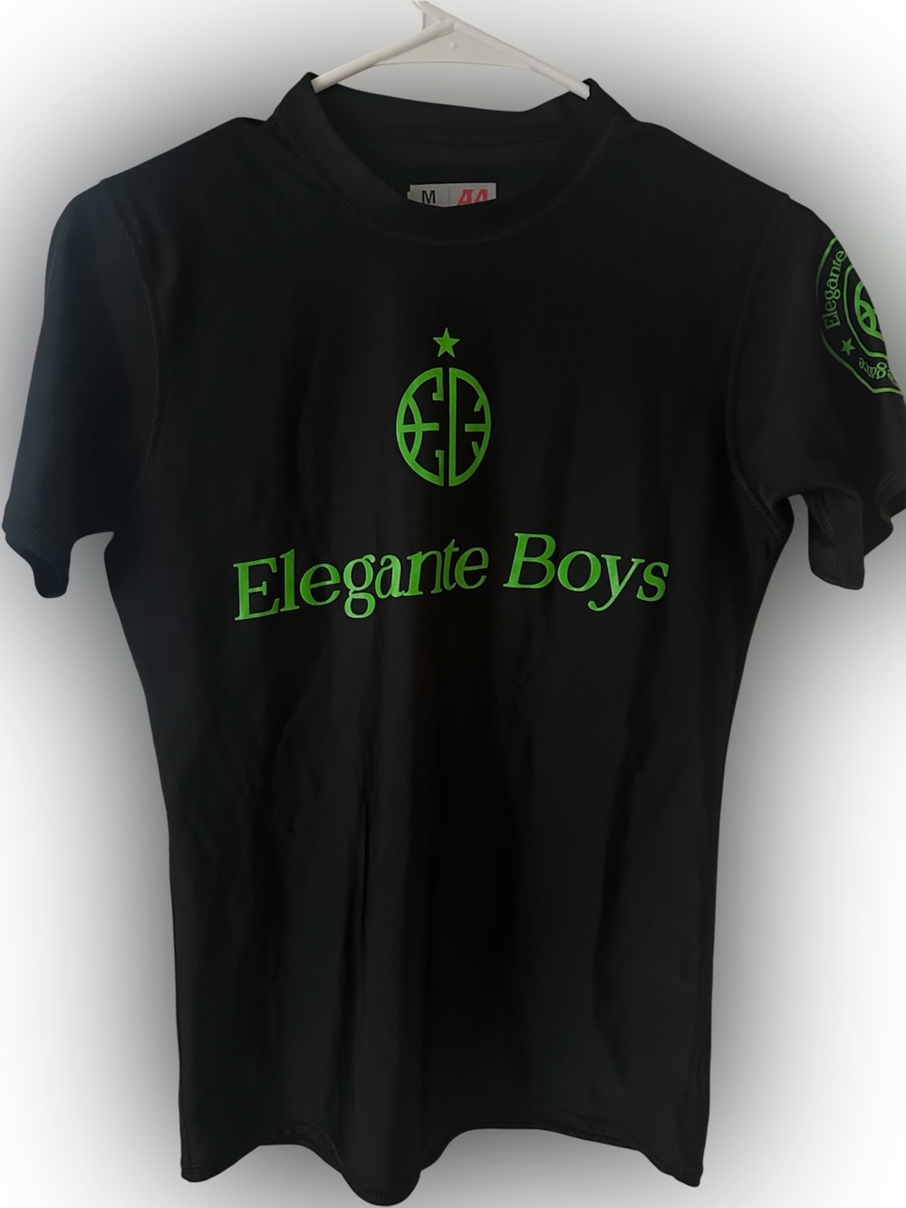 Black Elegante Gagnante Tee with Neon Green Logo
